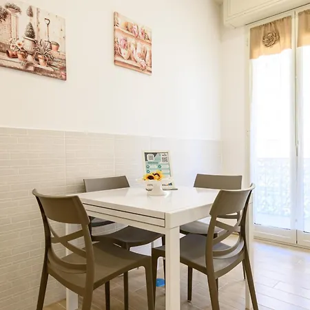 Domus Romeo Apartment